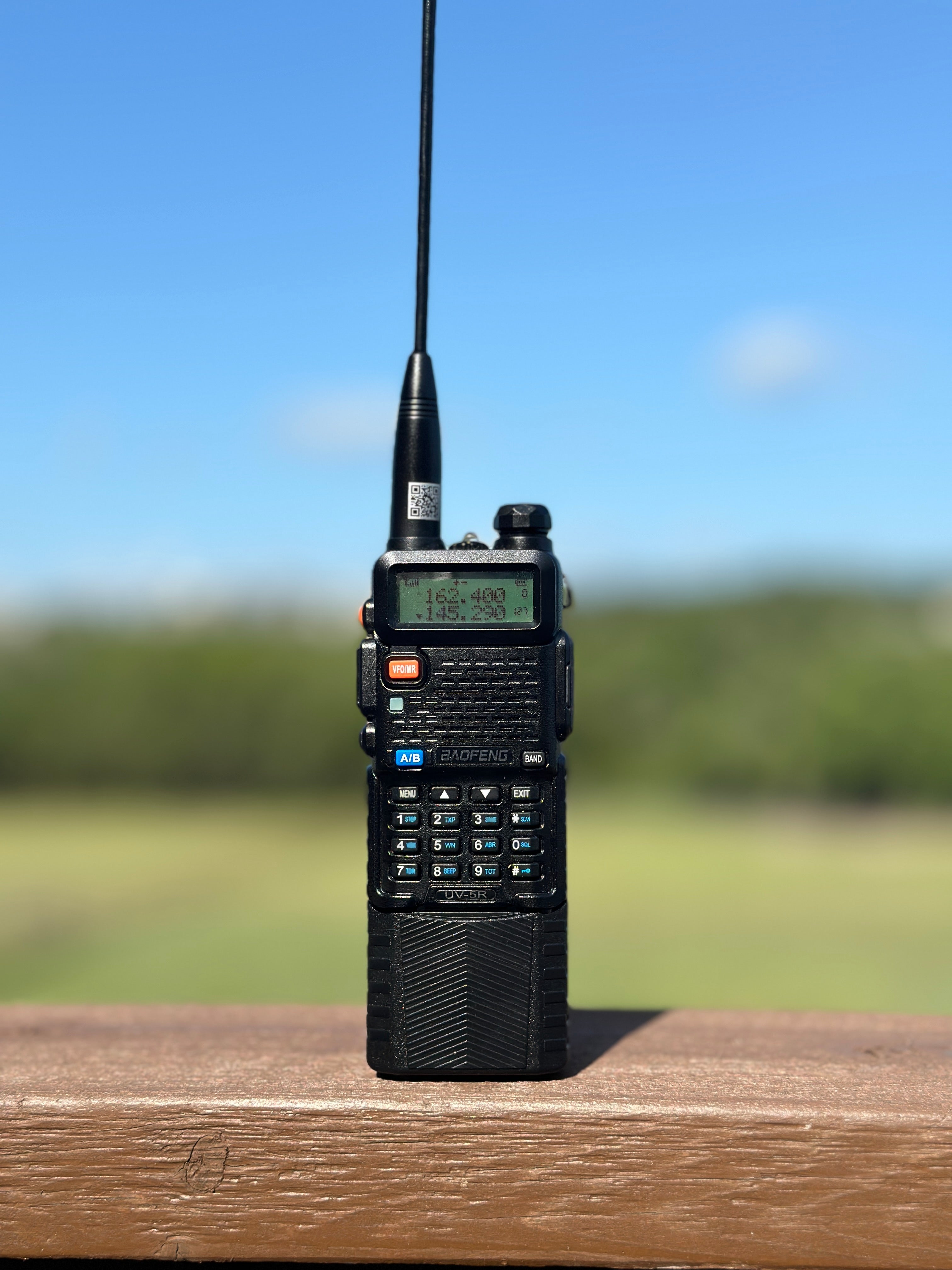 BaoFeng UV-5R Upgrade Ham Radio UV-S9 Pro 8W Dual Band Handheld Baofeng Two Way Radio with USB Charger Cable Rechargeable Walkie Talkies (Black)