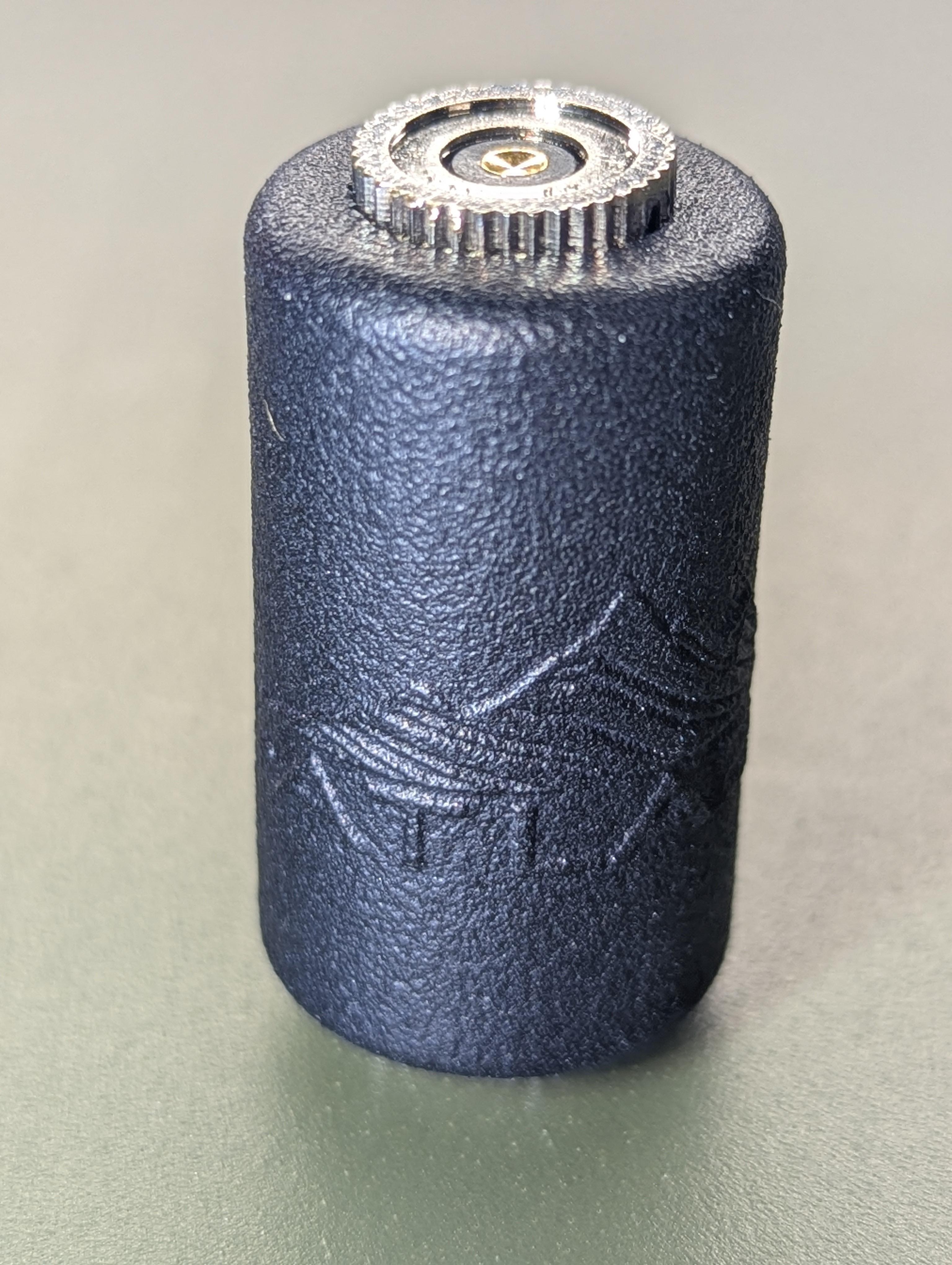 AT Labs RC-2 charger barrel input: 5.5 mm x 2.1 mm center-pin-positive DC jack